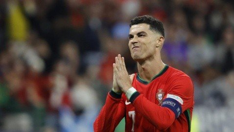 Cristiano Ronaldo Rompe en Lágrimas Durante la Prórroga del Portugal-Eslovenia en la Eurocopa