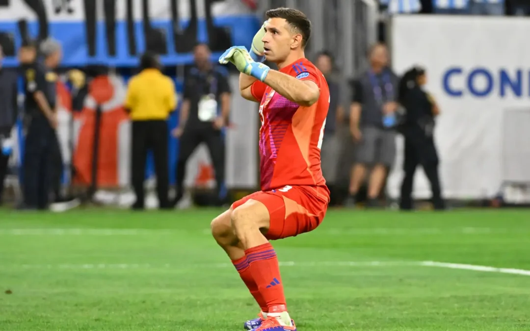 “Dibu” Martínez Salva a Messi y Lleva a Argentina a Semifinales de la Copa América