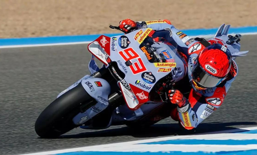 «¡El Regreso del Rey! Marc Márquez Rompe una Racha de Tres Años sin Victorias en MotoGP en Motorland Aragón»