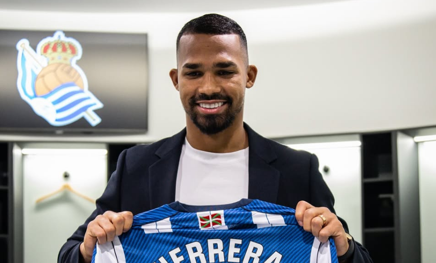Yangel Herrera ya viste de txuri-urdin: nuevo refuerzo de la Real Sociedad