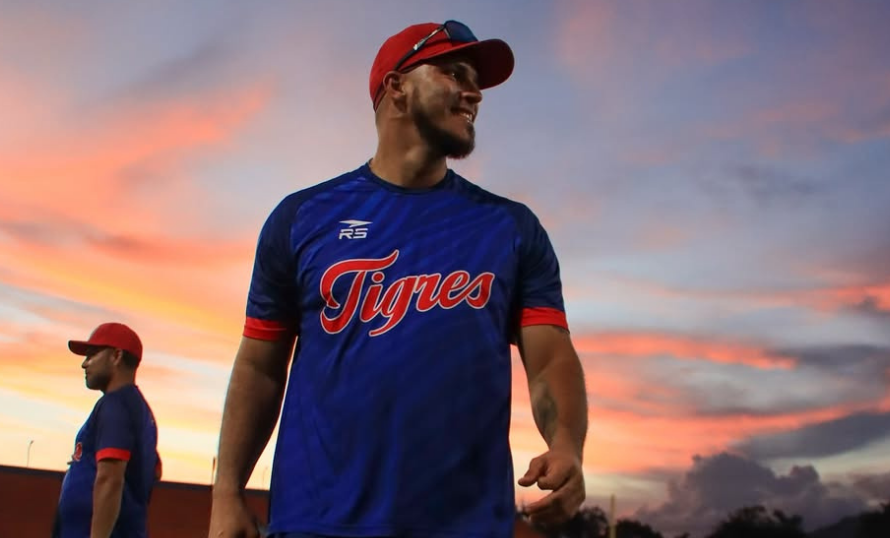LVBP 2025-26: Bravos, Caribes, Tigres y Águilas arrancan con paso firme en una jornada intensa