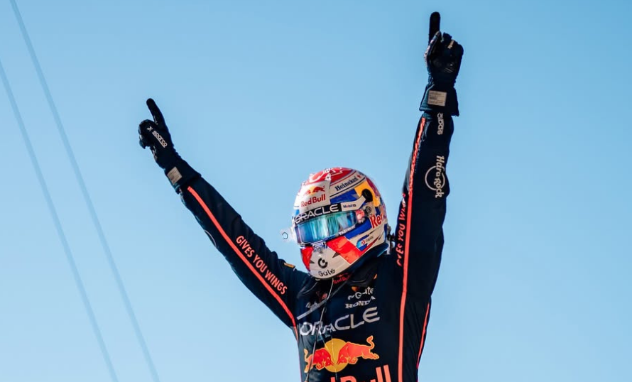Verstappen gana con autoridad en Austin y mete presión en el Mundial